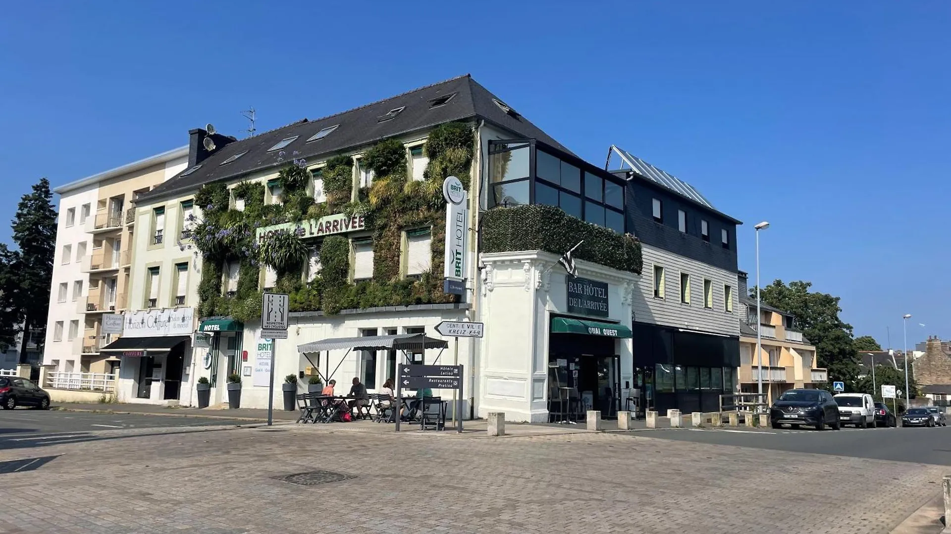 Brit Hotel L'Arrivee Guingamp