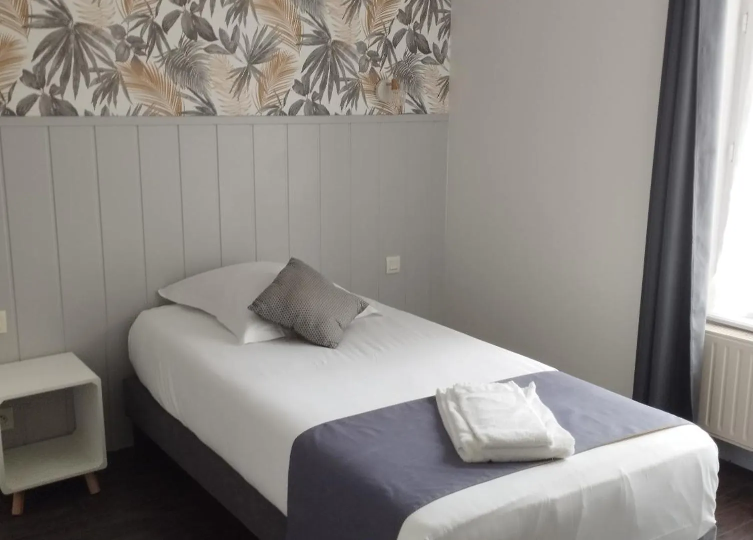 Brit Hotel L'Arrivee Guingamp